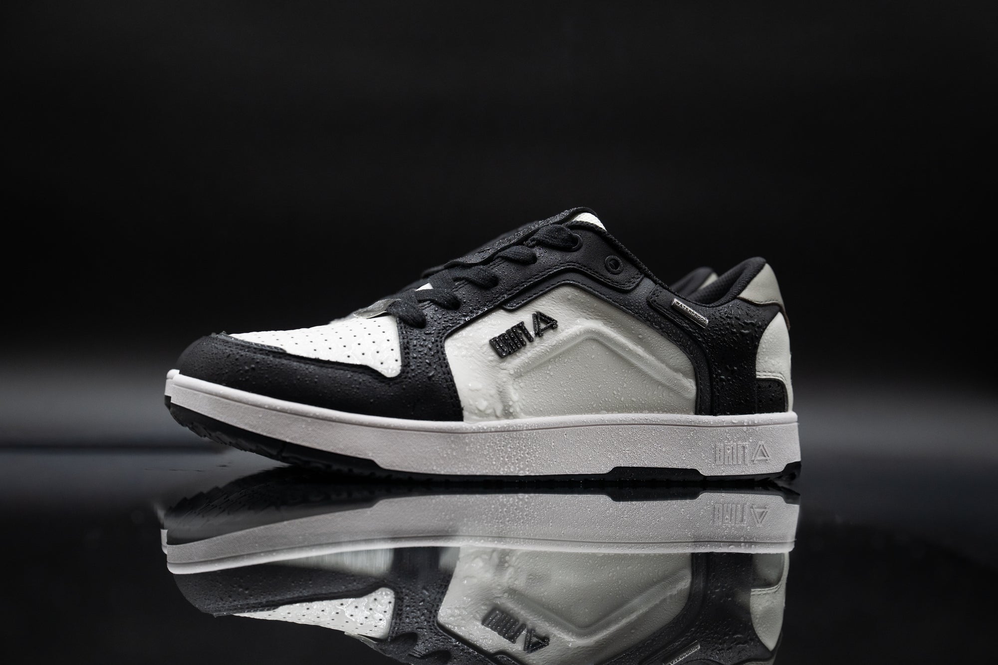 ARC Black &amp; White