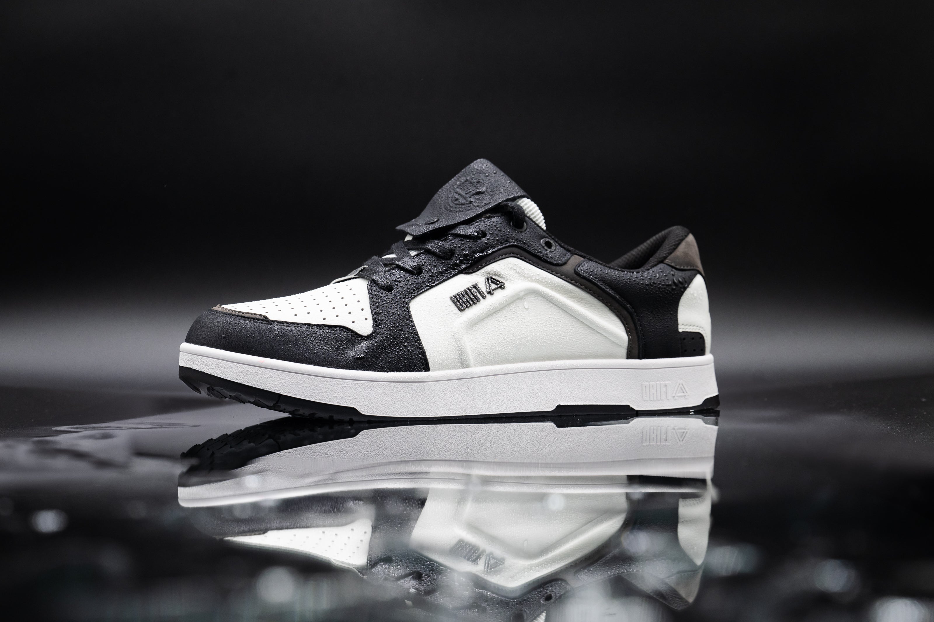 ARC Black & White – Drift Sports