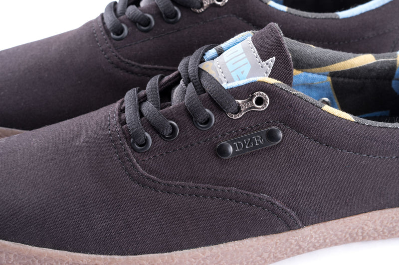 Shift Black Flat Pedal Shoe | DZRshoes - closeup