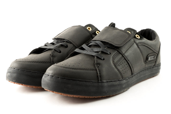 Dice Black Clipless Bike Shoe | DZRshoes - bottom and side view