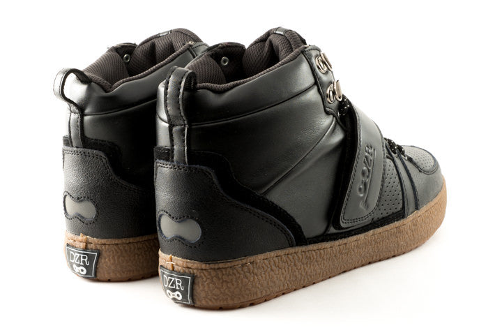 靴 DZR COVE DZR Cove Commuter Bike Shoes - Gear Review | Busted Wallet