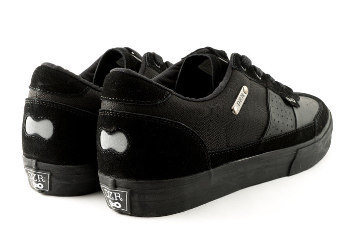 Back and side profile of Minna clipless cycling shoes with Variable Flex Shank