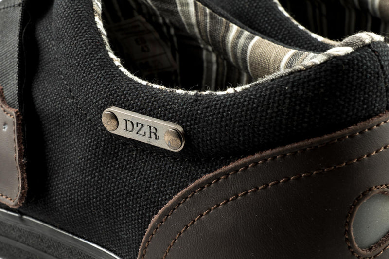 Close-up side logo detail of Jetlag Nero clipless mtb shoes