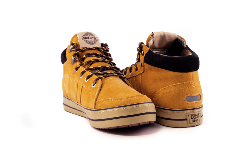 Front and back view of S24O mustard clipless mtb shoes with casual cycling style